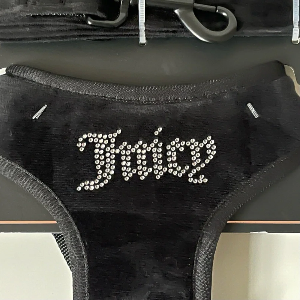 Juicy Couture Black Bling Velour Pet Harness & Leash Set - Large